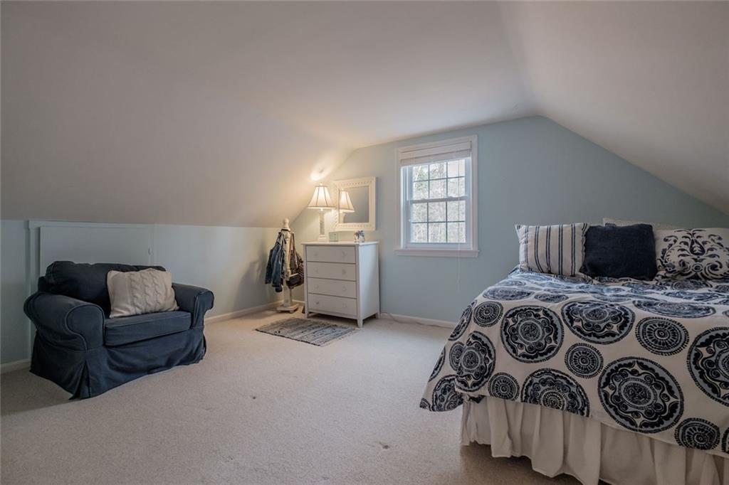 5 Evergreen Road Freeport, ME 04032 - Photo 20 of 35 Spacious Master Bedroom