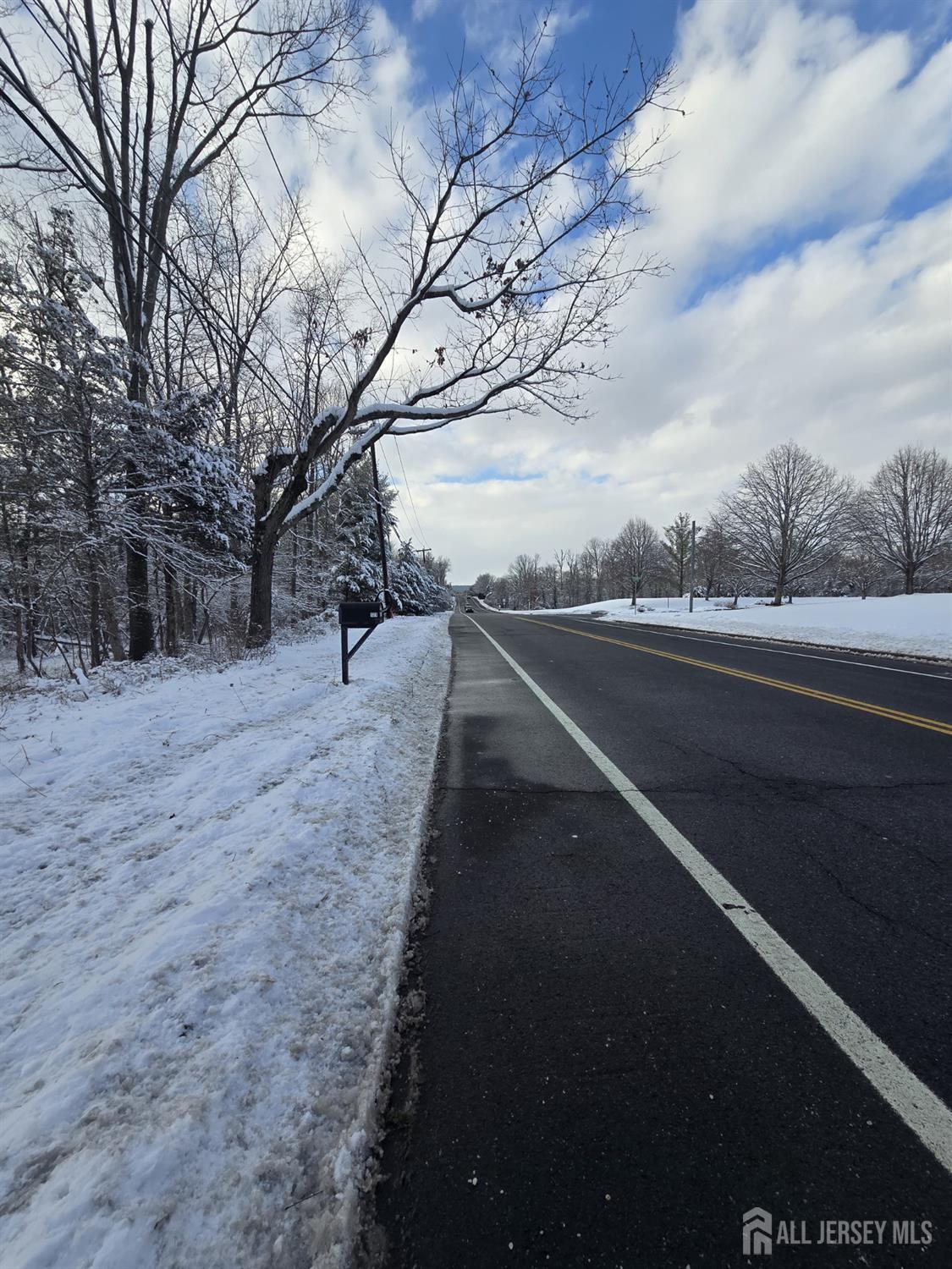 121 Belle Mead-Griggstown Road Belle Mead, NJ 08502 - Photo 5 of 6 a view of outdoor space with seating
