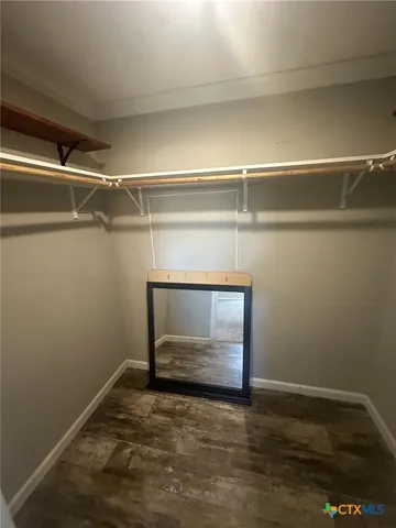 $1,650 | 908 North Henry Street, Cuero, TX 77954