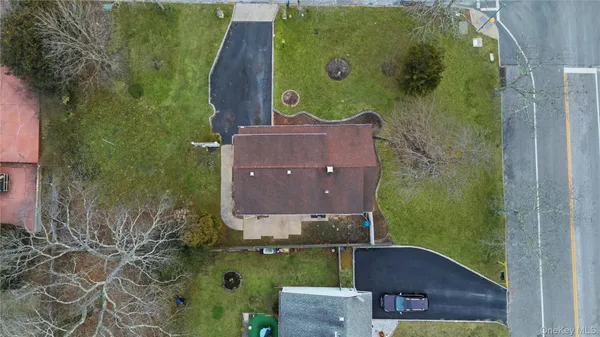 $650,000 | 257 Southaven Avenue, Medford, NY 11763