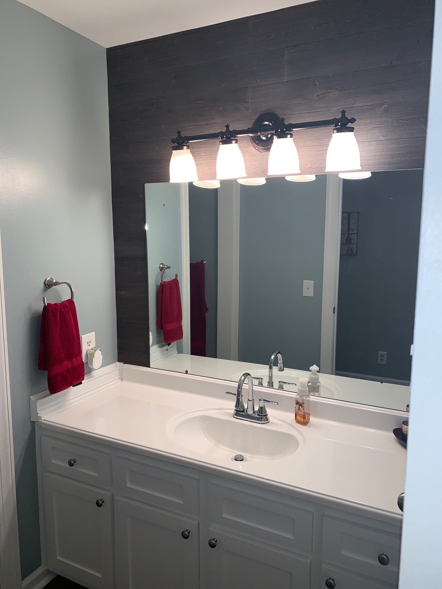 3255 Old Rome Pike Lebanon, TN 37087 - Photo 18 of 23 a bathroom with a sink and a mirror