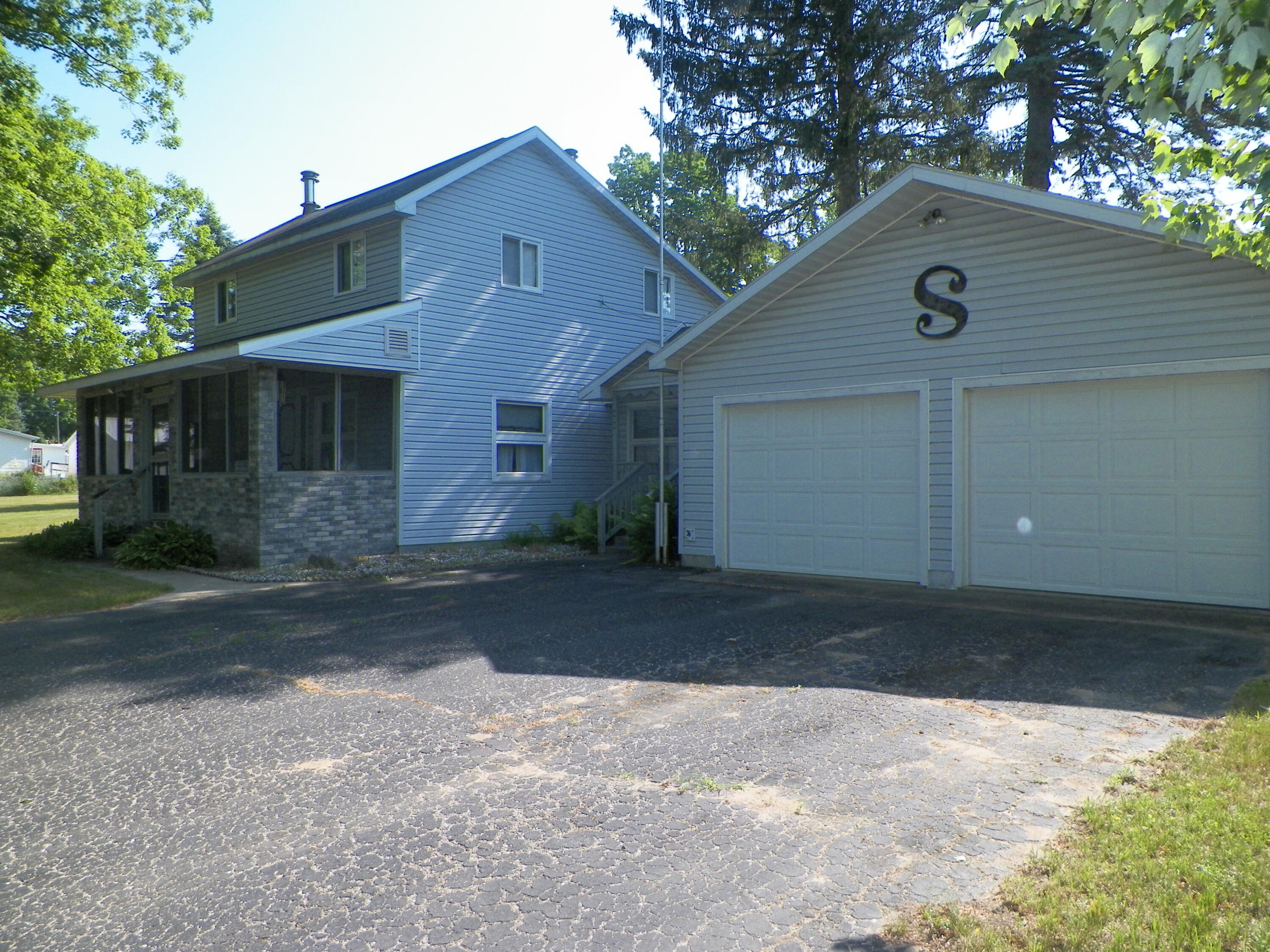 408 Garfield Street Luther, MI 49656 - Photo 3 of 26 100_4147