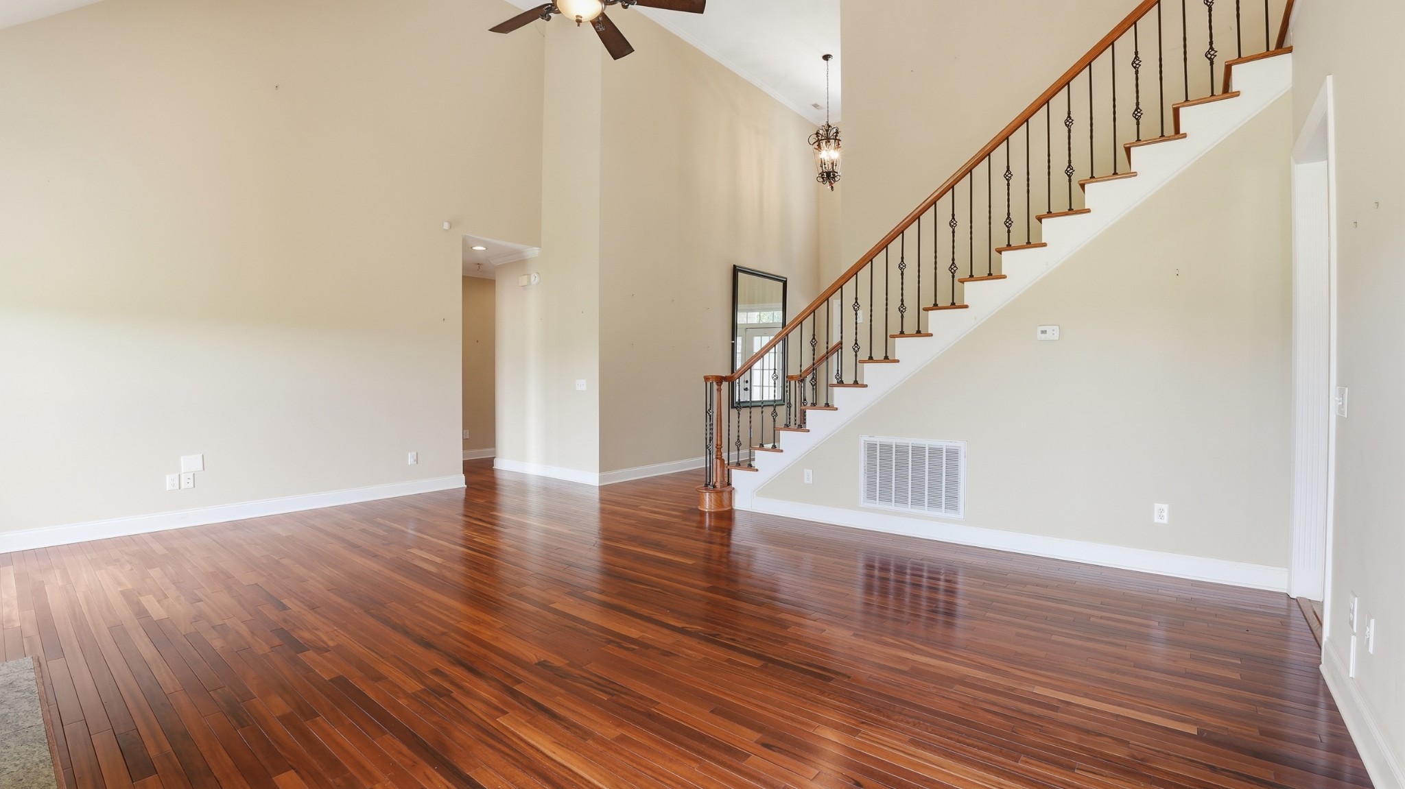 292 Ridgecrest Drive Winchester, TN 37398 - Photo 11 of 62 a view of entryway with wooden floor