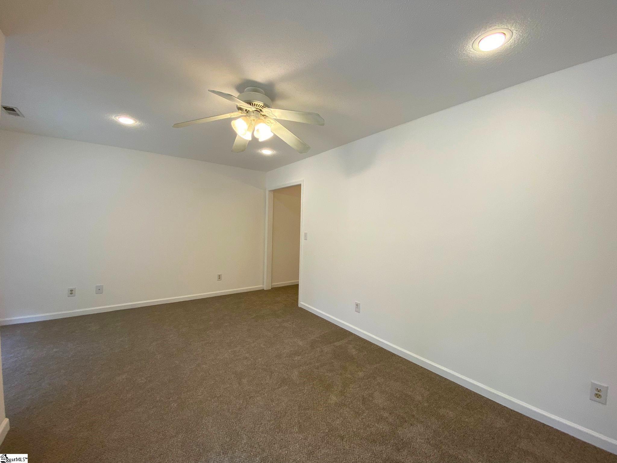 252 Bethesda Road Spartanburg, SC 29302 - Photo 4 of 35 Gallery Image 4