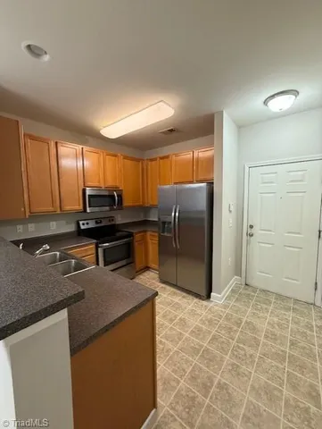 $1,000 | 4455 Brassfield Drive, Unit 311, Winston-Salem, NC 27105