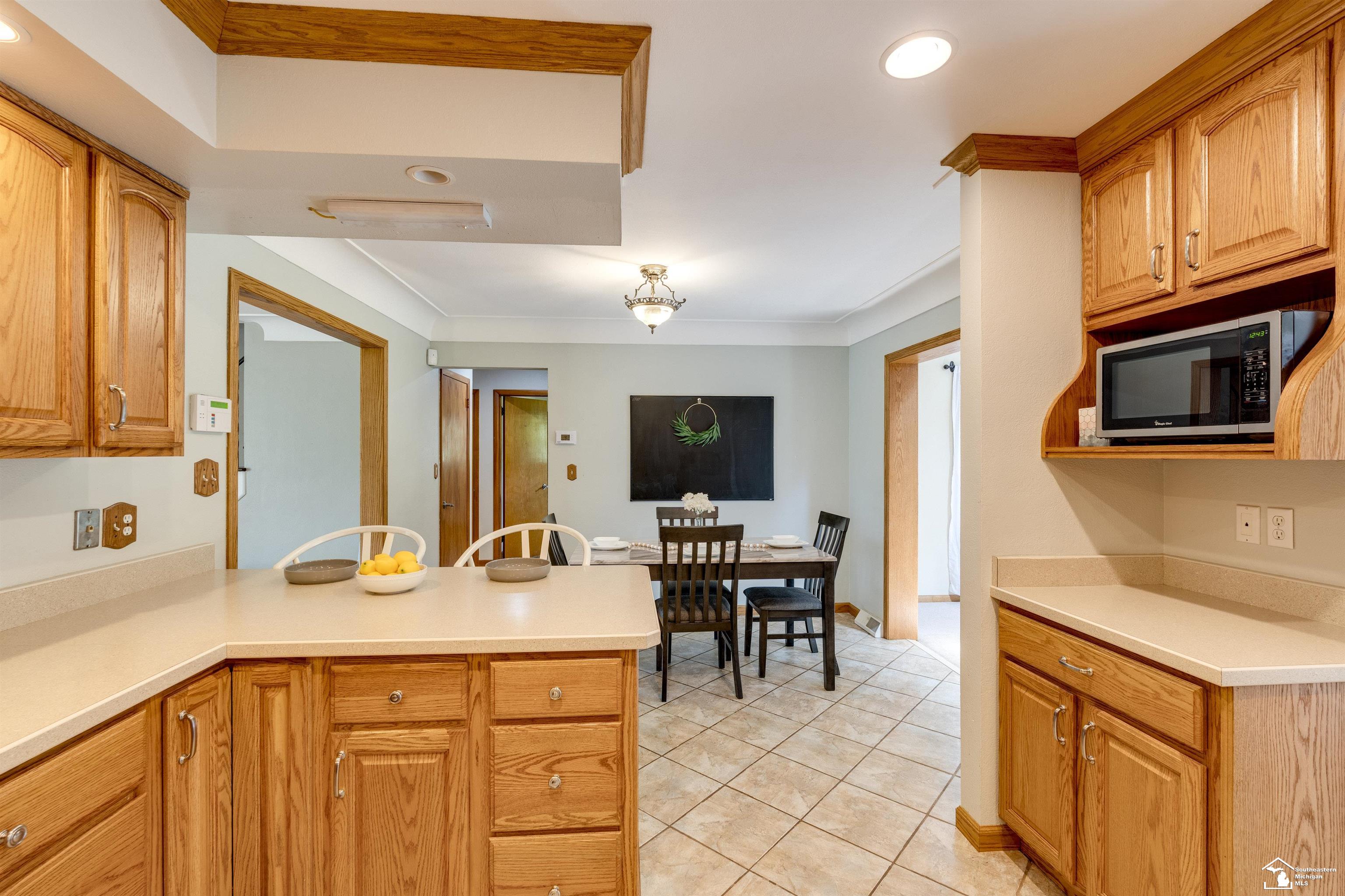 6716 Douglas Road Lambertville, MI 48144 - Photo 20 of 47 Gallery Image 20