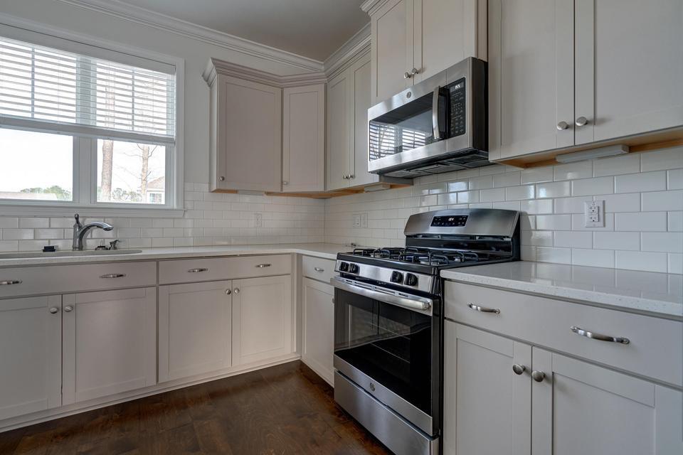 1545 Moss Spring Road Mount Pleasant, SC 29466 - Photo 7 of 20 20230505122406987743000000-o