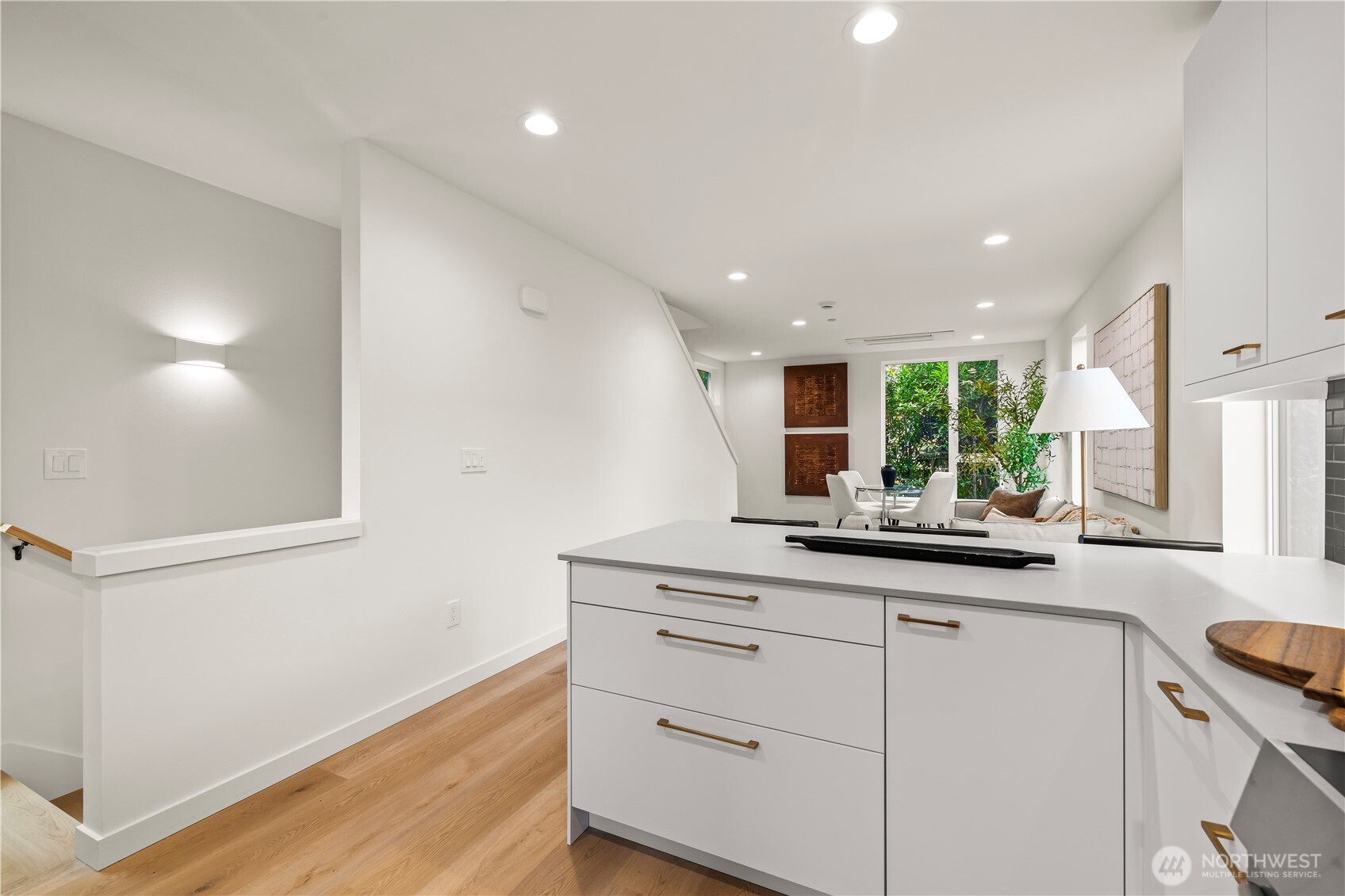 4107 25th Avenue Southwest Seattle, WA 98106 - Photo 14 of 36