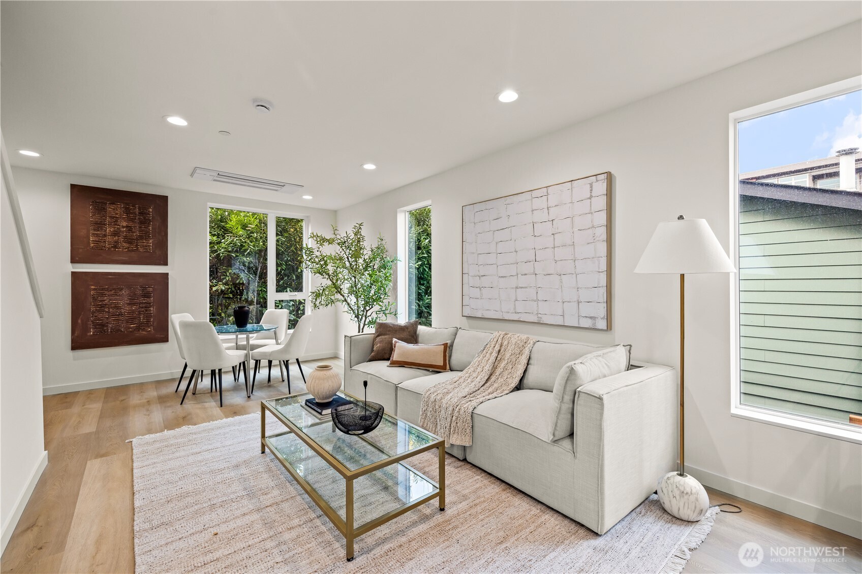 4107 25th Avenue Southwest Seattle, WA 98106 - Photo 15 of 36