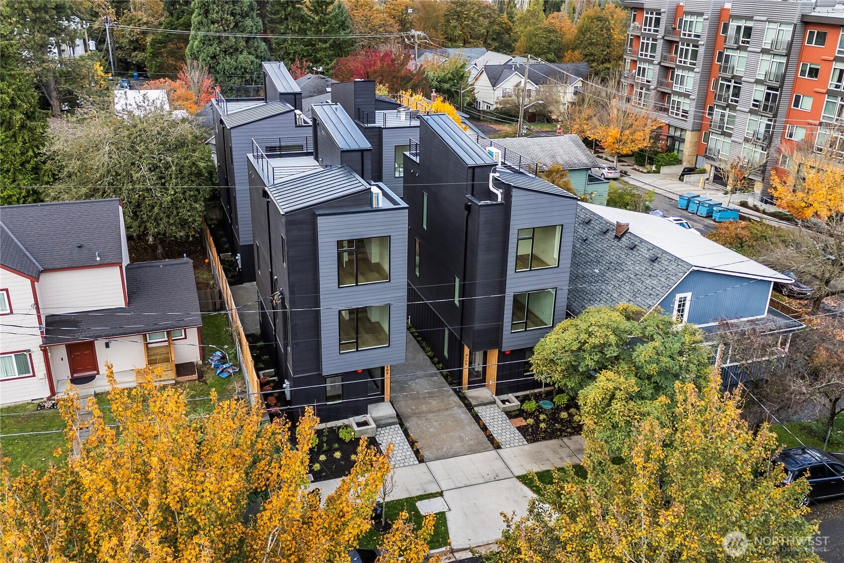 4107 25th Avenue Southwest Seattle, WA 98106 - Photo 34 of 36