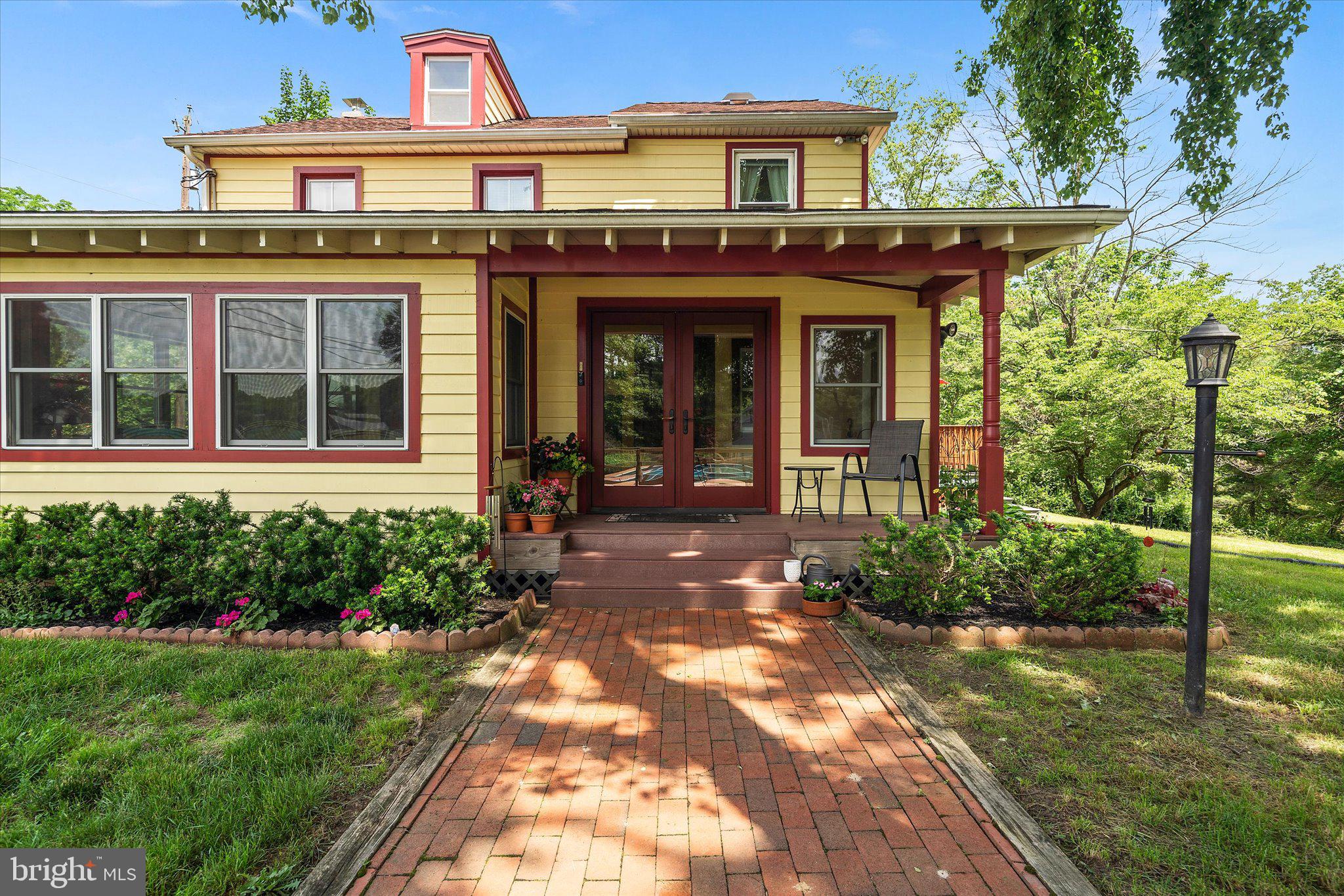 298 Sharon Road Robbinsville, NJ 08691 - Photo 2 of 47