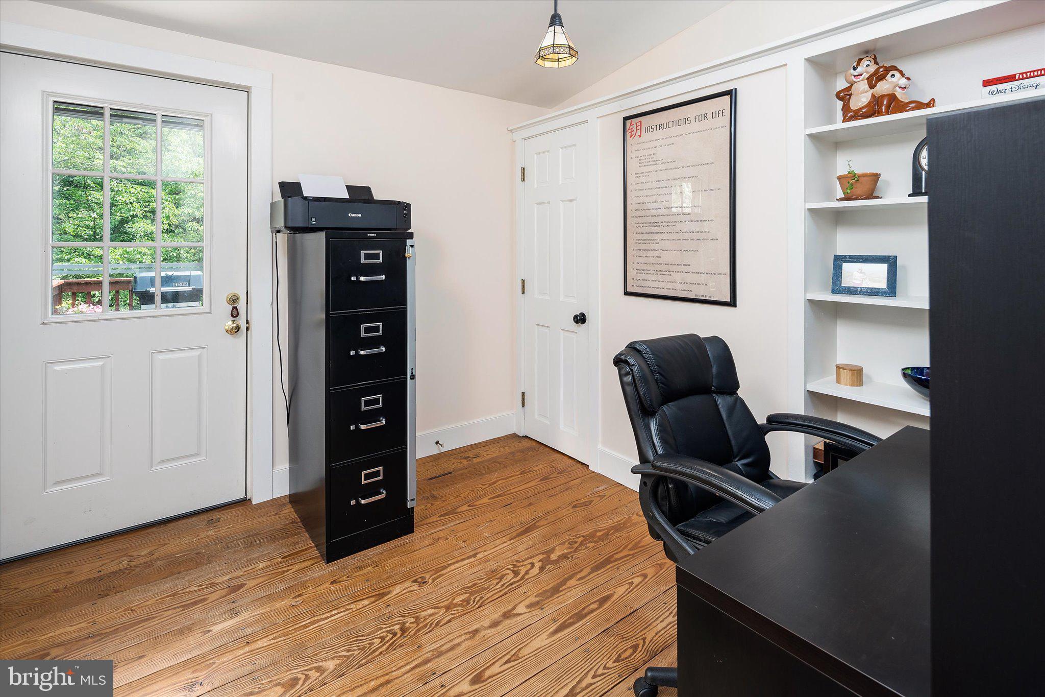 298 Sharon Road Robbinsville, NJ 08691 - Photo 14 of 47