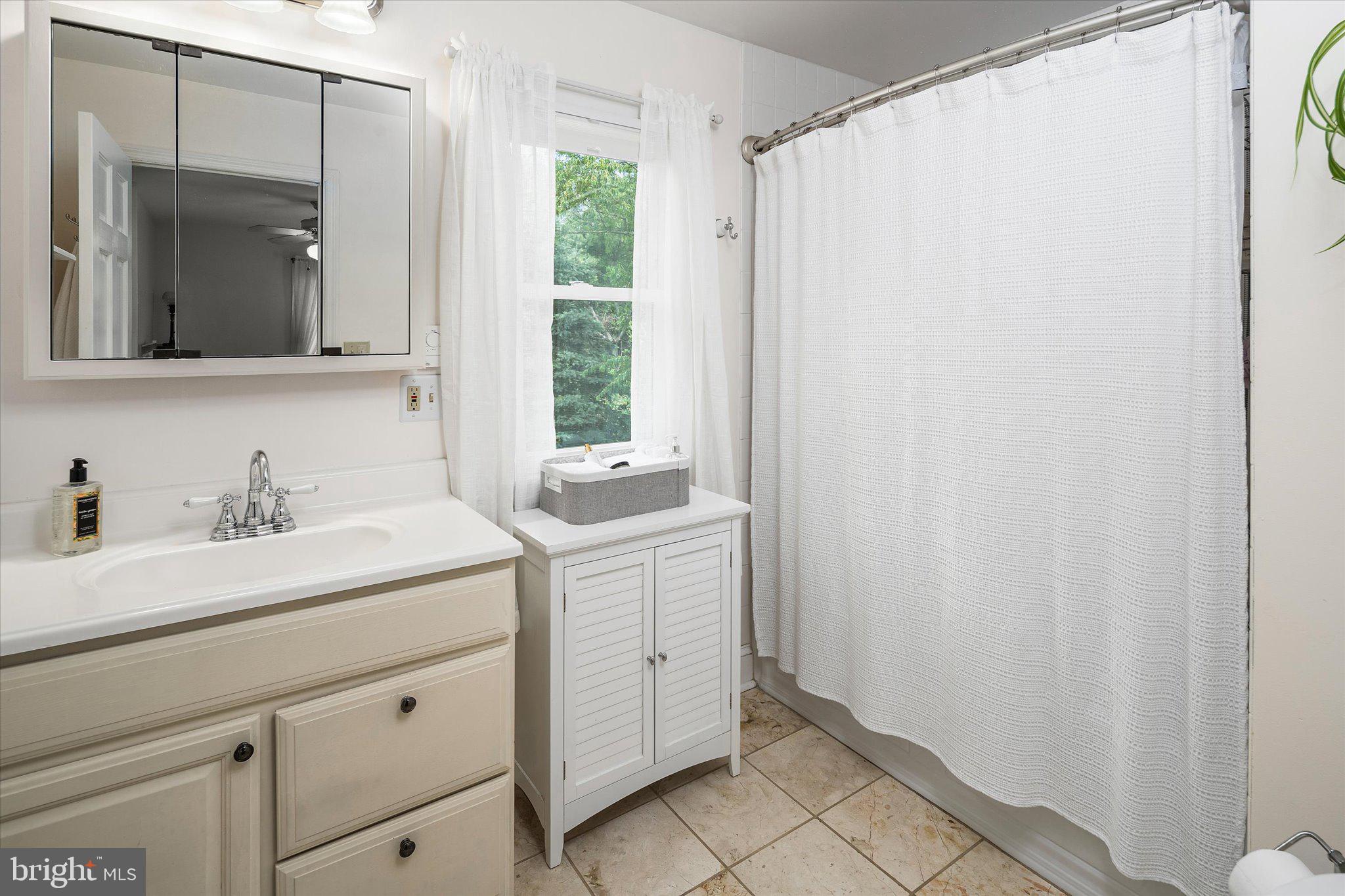 298 Sharon Road Robbinsville, NJ 08691 - Photo 22 of 47
