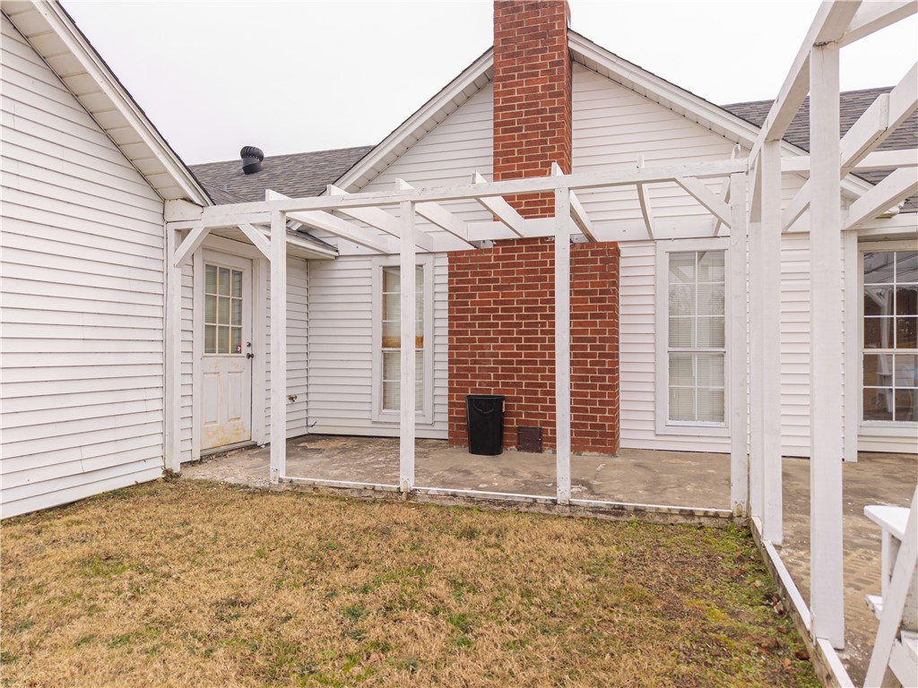 5211 Old Forest Grove Road Charleston, AR 72933 - Photo 5 of 50 Patio