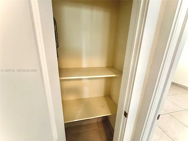 $1,700 | 1711 Fillmore Street, Unit 510, Hollywood, FL 33020