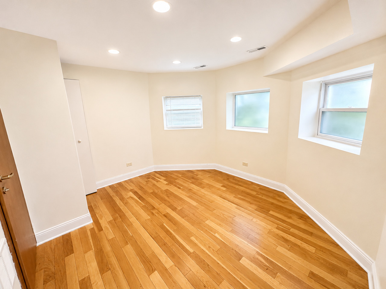1647 West Sherwin Avenue, Unit 1 Chicago, IL 60626 - Photo 12 of 16