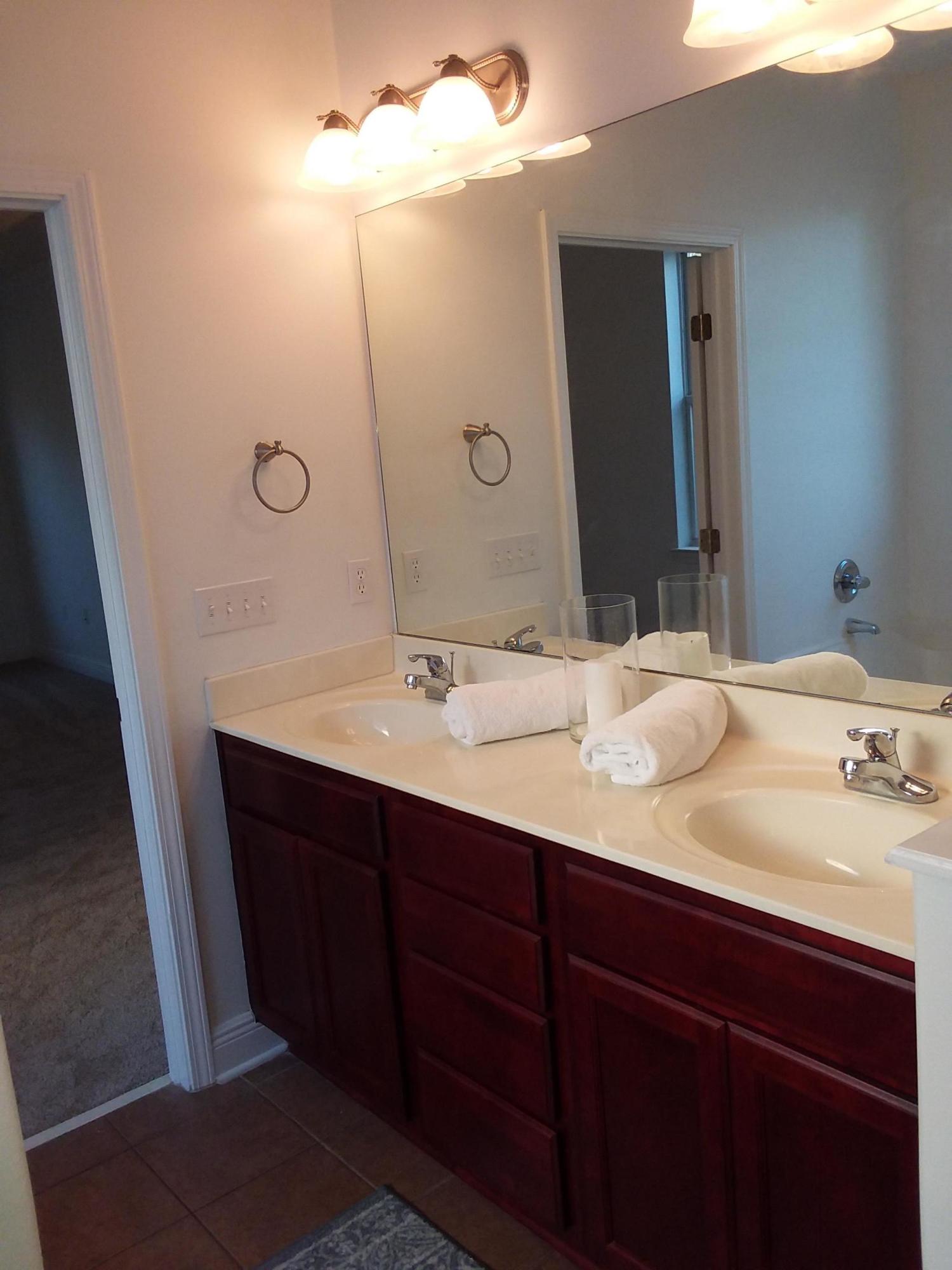 428 Symphony Way Freeport, FL 32439 - Photo 14 of 49 s bath 1