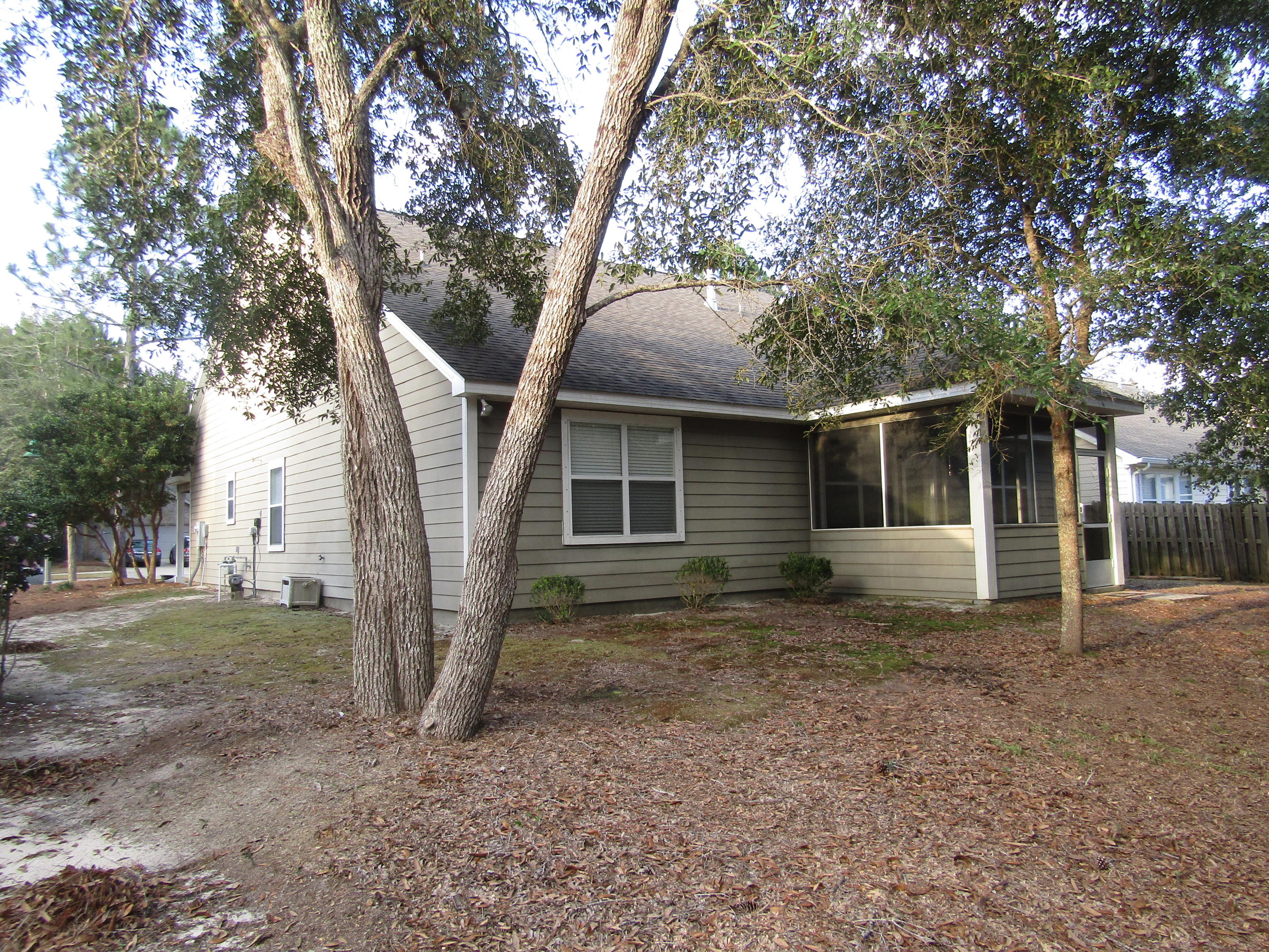 428 Symphony Way Freeport, FL 32439 - Photo 3 of 49 IMG_0253
