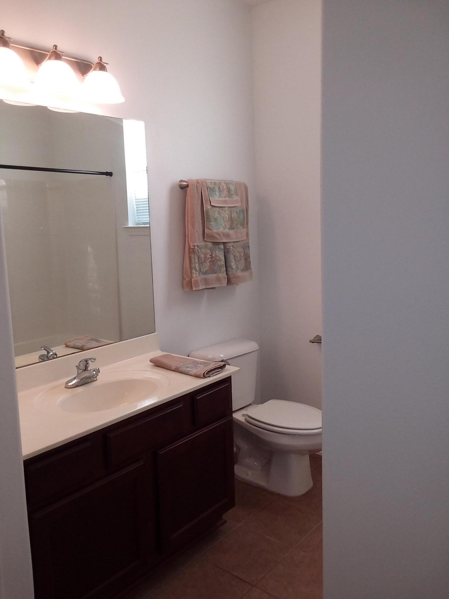 428 Symphony Way Freeport, FL 32439 - Photo 24 of 49 s guest bath 2