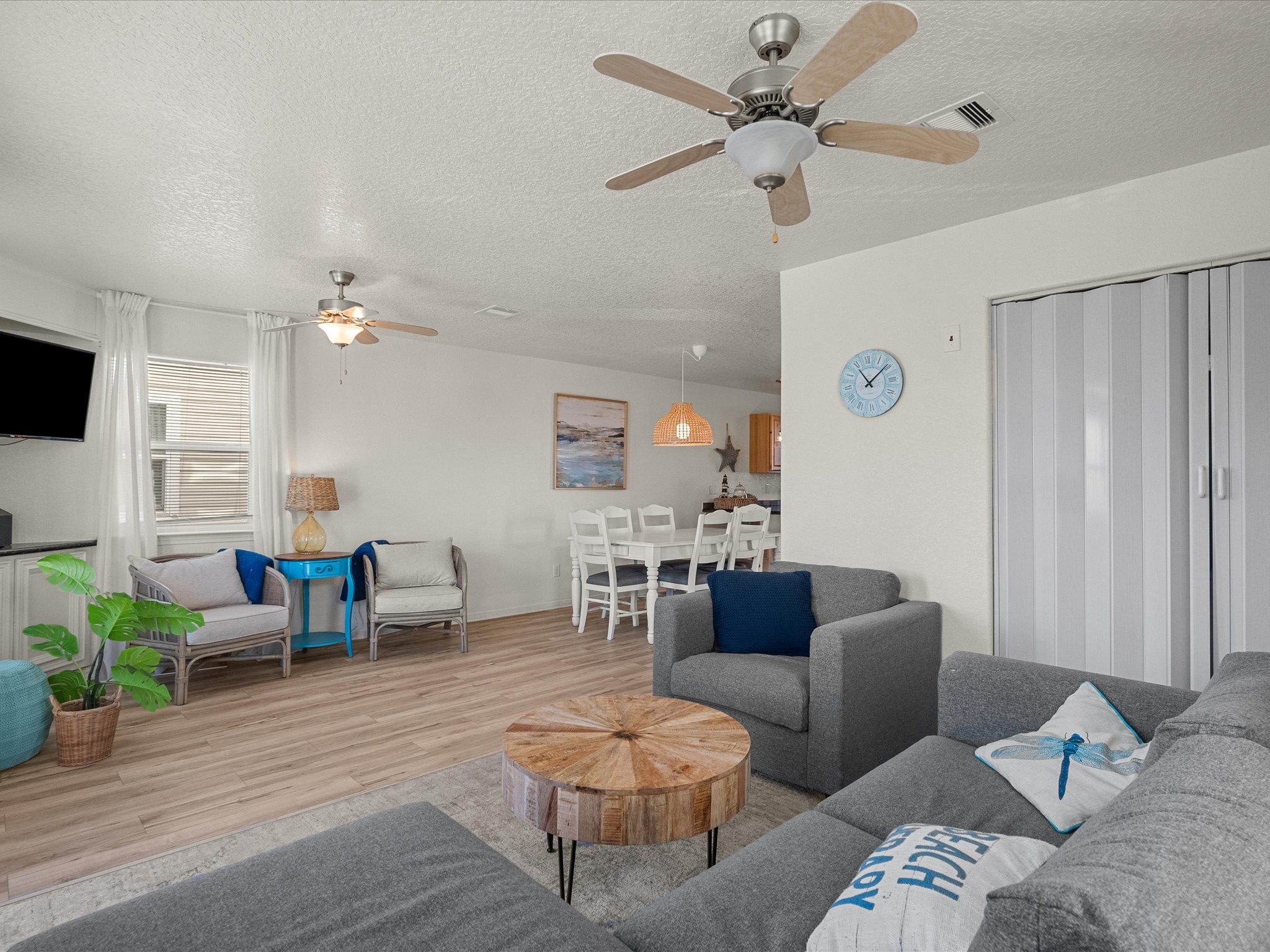 127 Howard Avenue Surfside Beach, TX 77541 - Photo 11 of 29 a living room with furniture and a large window