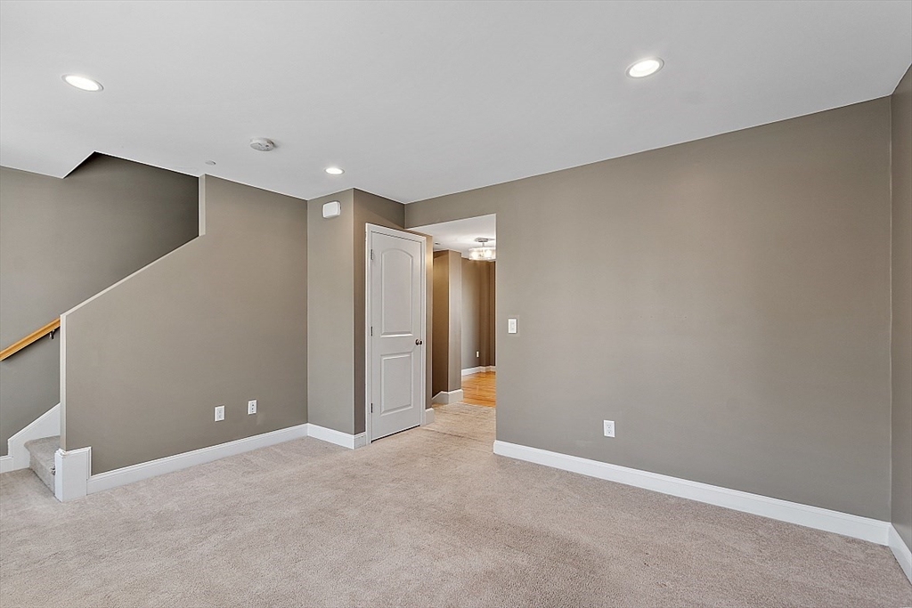 311 Littleton Road, Unit 20 Chelmsford, MA 01824 - Photo 17 of 30