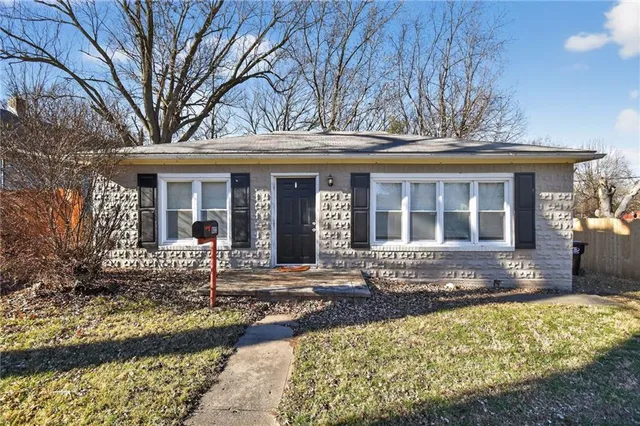 $159,900 | 822 North Crysler Avenue, Independence, MO 64050