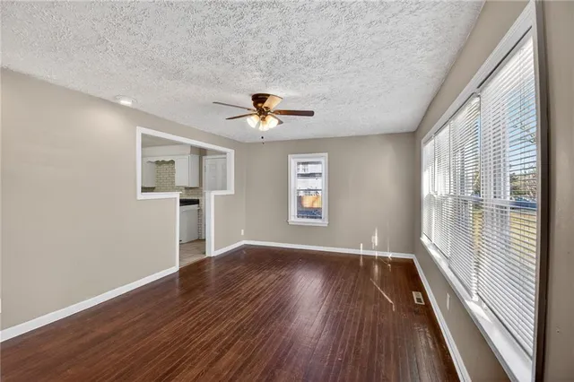 $159,900 | 822 North Crysler Avenue, Independence, MO 64050