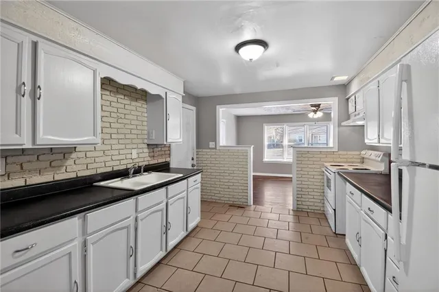 $159,900 | 822 North Crysler Avenue, Independence, MO 64050