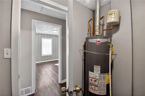 $149,900 | 822 North Crysler Avenue, Independence, MO 64050