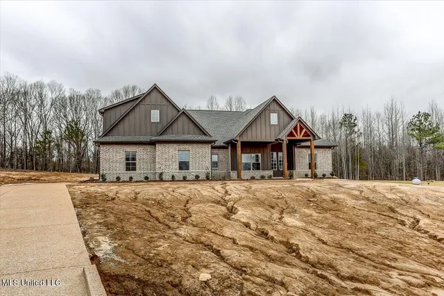 $569,500 | 9072 Treadway Creek, Hernando, MS 38632