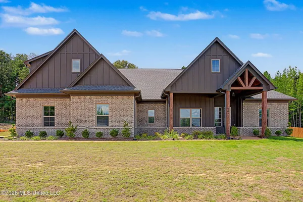 $569,500 | 9072 Treadway Creek, Hernando, MS 38632