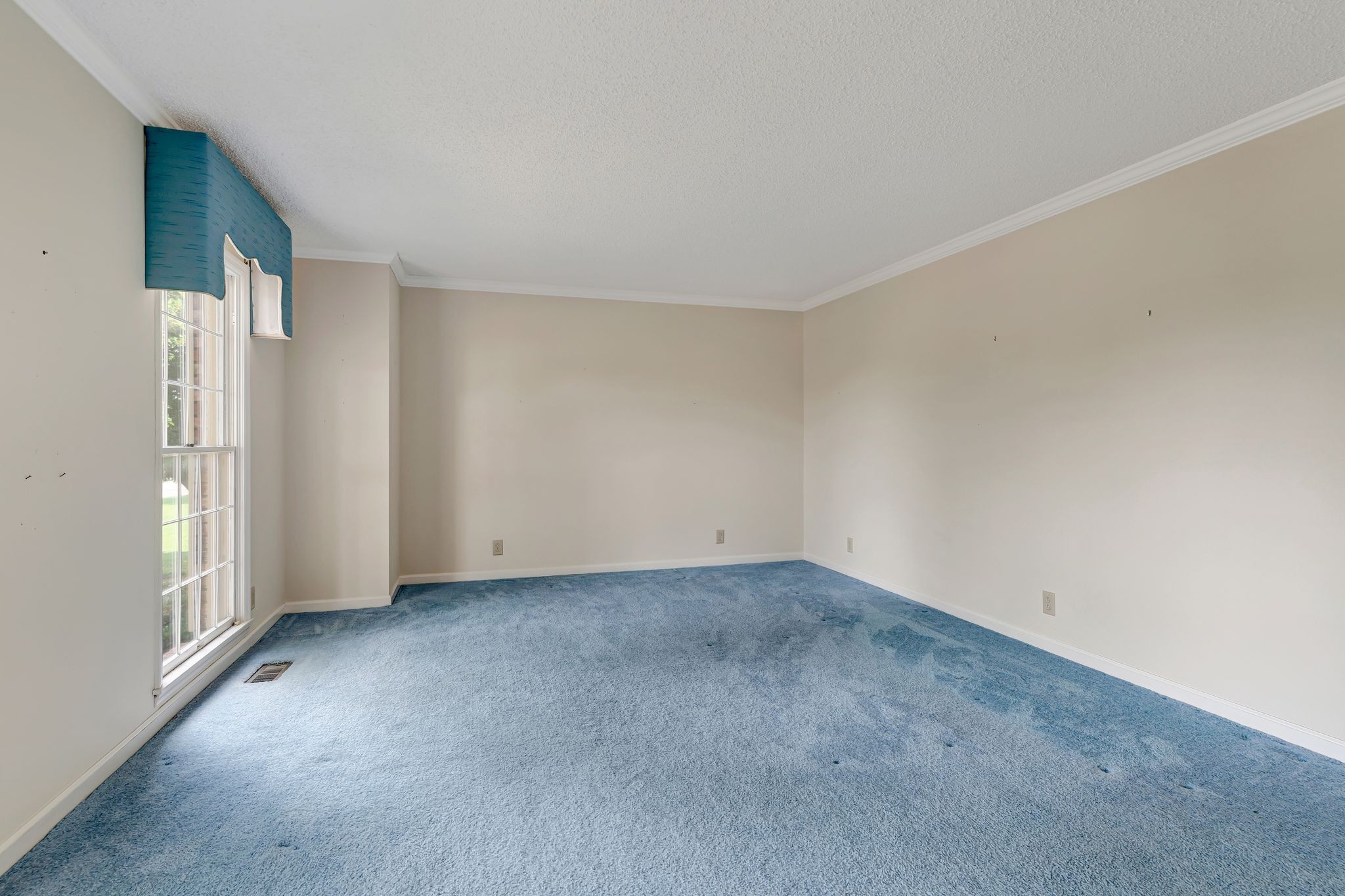 203 Rising Sun Terrace Old Hickory, TN 37138 - Photo 9 of 77 a view of an empty room and window