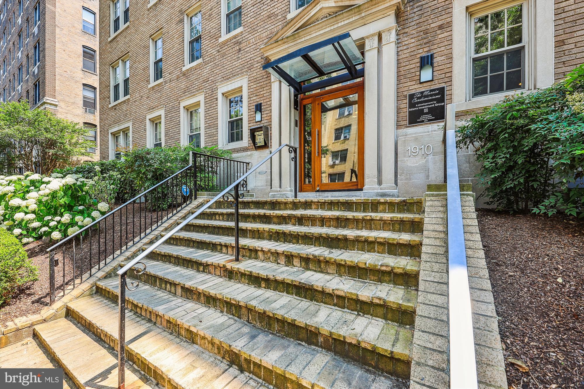 1910 Kalorama Road Northwest, Unit 1 Washington, DC 20009 - Photo 2 of 28