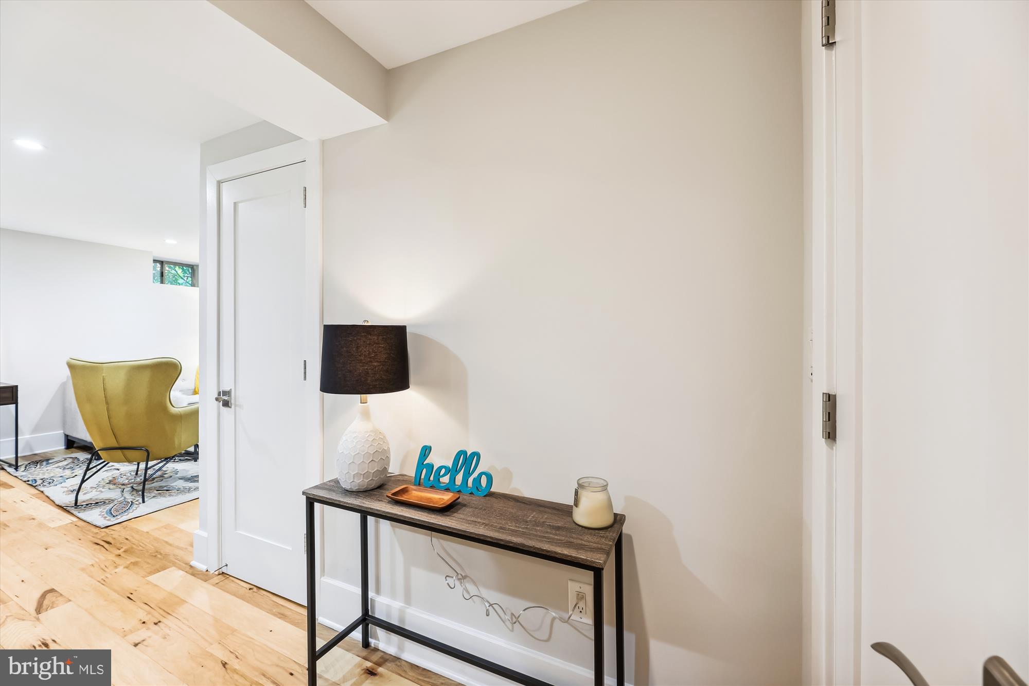 1910 Kalorama Road Northwest, Unit 1 Washington, DC 20009 - Photo 4 of 28 Foyer