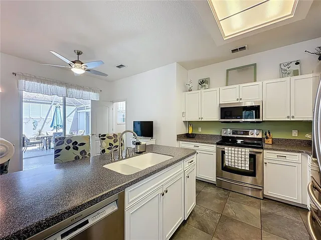 $375,900 | 4122 Hammersmith Drive, Clermont, FL 34711