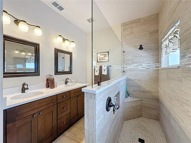 $375,900 | 4122 Hammersmith Drive, Clermont, FL 34711