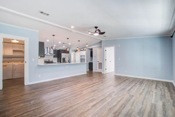 $2,525 | 1833 Grover Drive, Johns Island, SC 29455