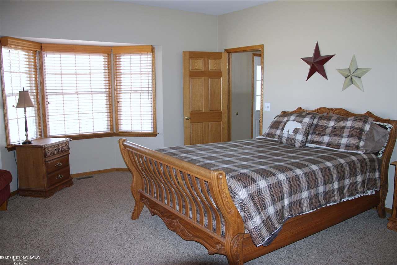 7109 Emmett Road Yale, MI 48097 - Photo 13 of 21 31339125-12.JPG