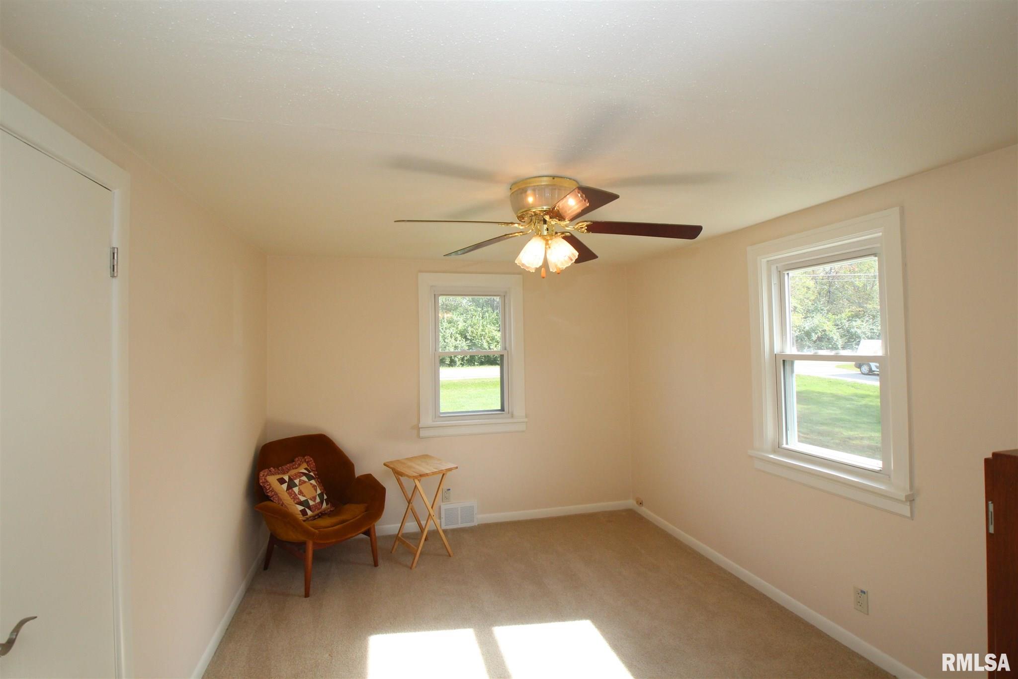 1489 Spring Bay Road East Peoria, IL 61611 - Photo 14 of 31 Gallery Image 14