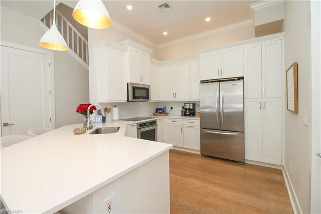 $16,000 | 453 8th Avenue South, Unit 106, Naples, FL 34102