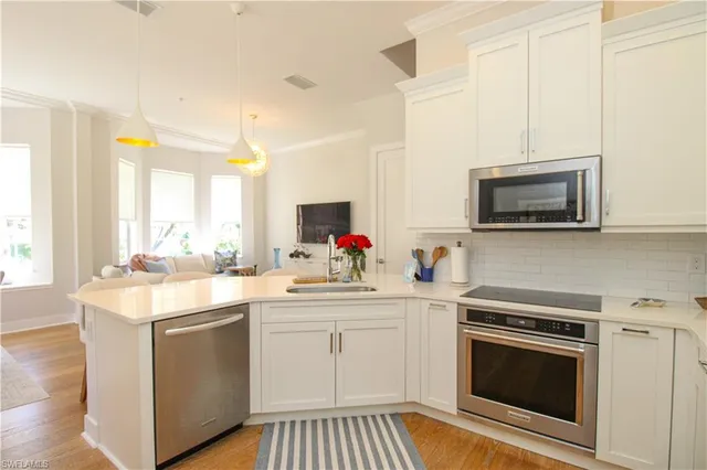 $16,000 | 453 8th Avenue South, Unit 106, Naples, FL 34102