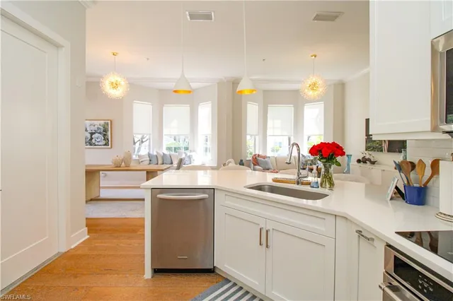 $16,000 | 453 8th Avenue South, Unit 106, Naples, FL 34102