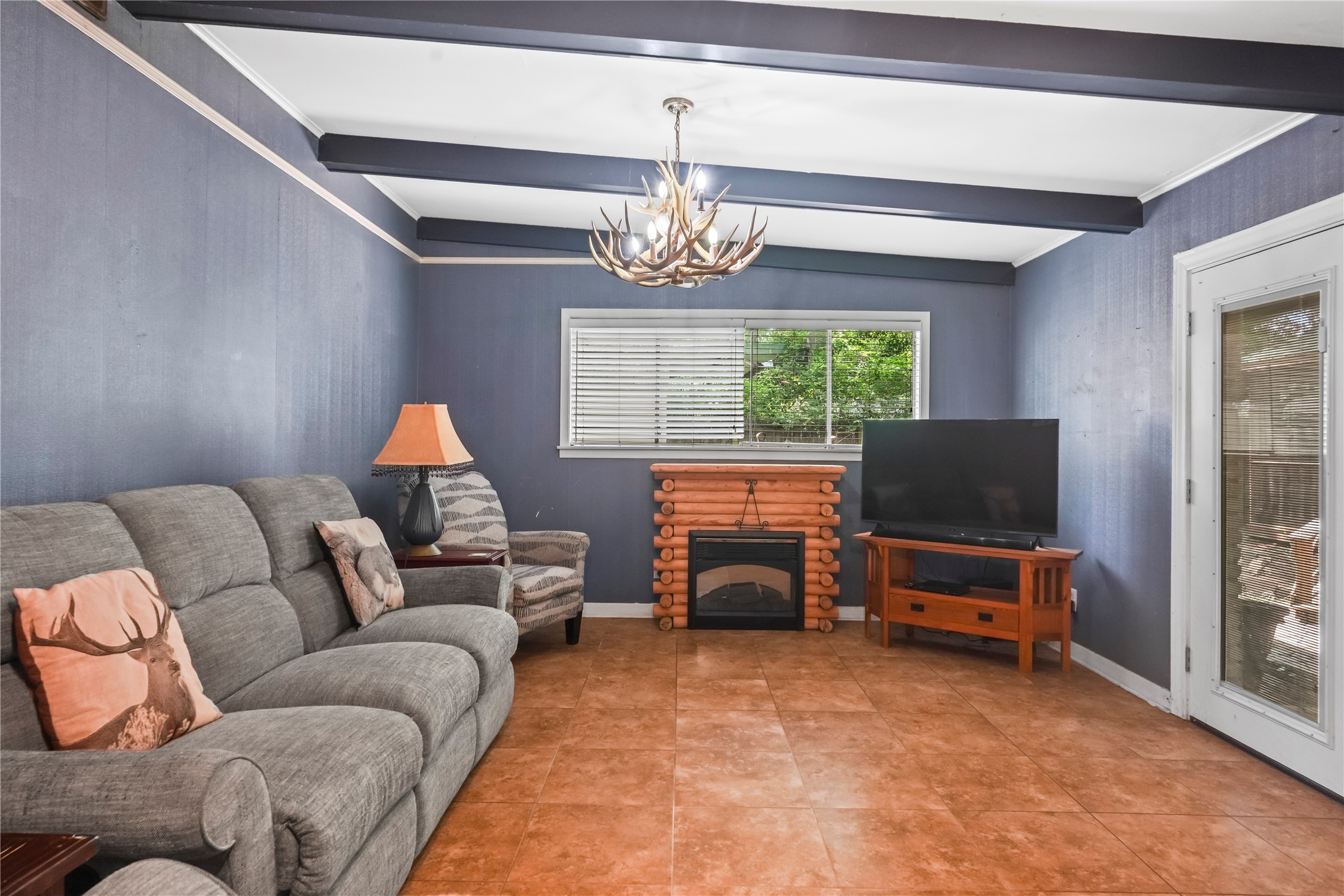 1809 North Roberson Street Conroe, TX 77301 - Photo 5 of 19