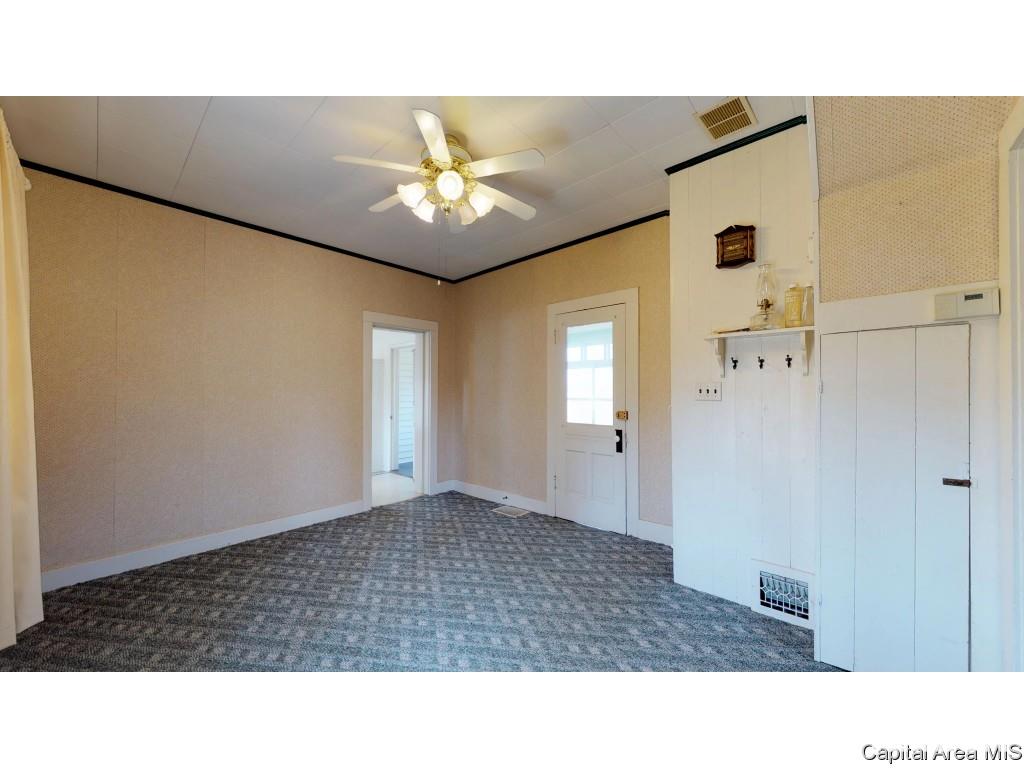 12043 Salisbury Road Pleasant Plains, IL 62677 - Photo 7 of 35 Gallery Image 7