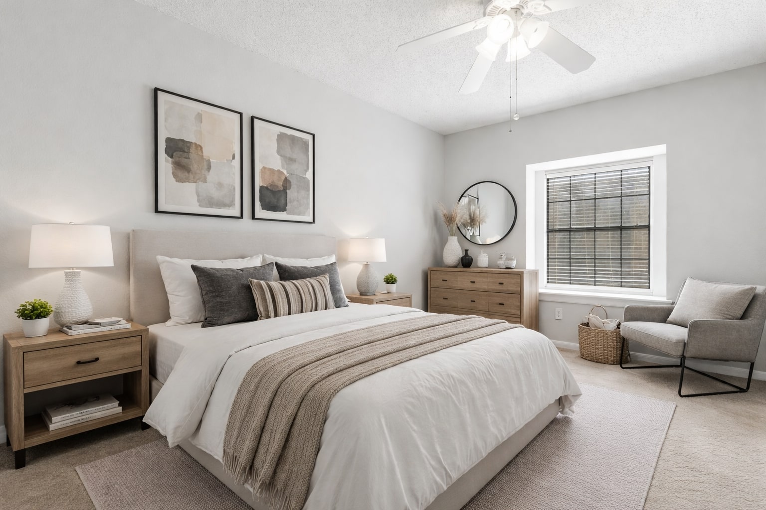 10819 Crown Colony Drive, Unit 11 Austin, TX 78747 - Photo 25 of 40 The secondary bedroom feels bright, simple, and quietly versatile.
*virtually staged*