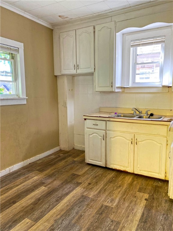 475 Cottage Street Rochester, NY 14611 - Photo 3 of 14