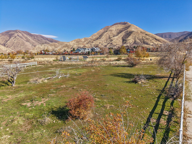 1377 East Maple Street Mapleton, UT 84664 - Photo 3 of 15