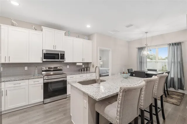 $296,900 | 4064 Southwest 132nd Lane, Ocala, FL 34473