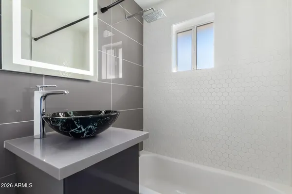 $525,000 | 3329 East Palm Lane, Phoenix, AZ 85008