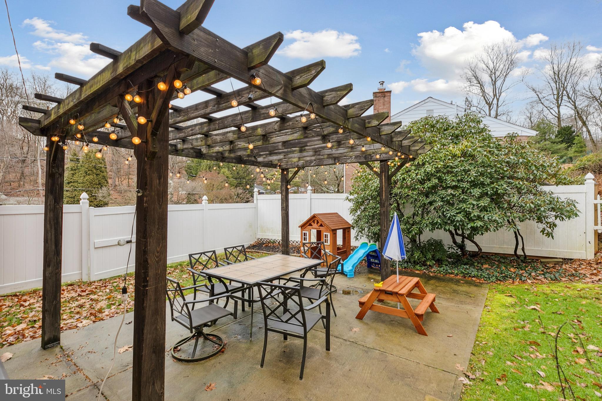 611 Brookwood Road Wayne, PA 19087 - Photo 35 of 41 a view of a chairs and table in patio